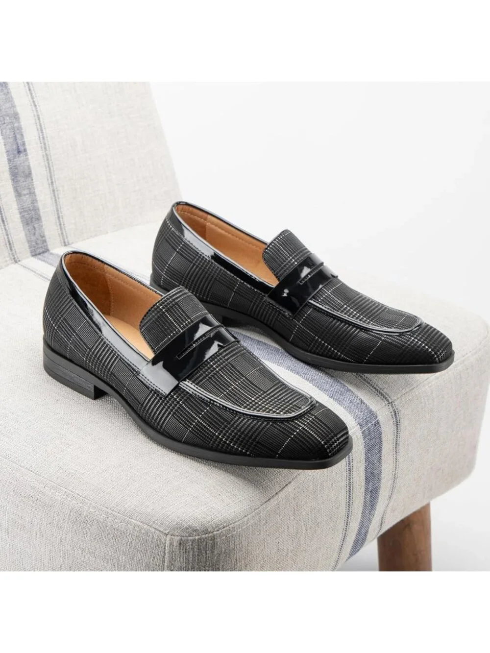 Men's Black32 Rubber Velvet Loafers Low Heels Round Toe Tuxedo Wedding Shoes